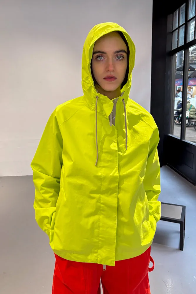 Tantä Dhuda Evening Primrose Short Raincoat