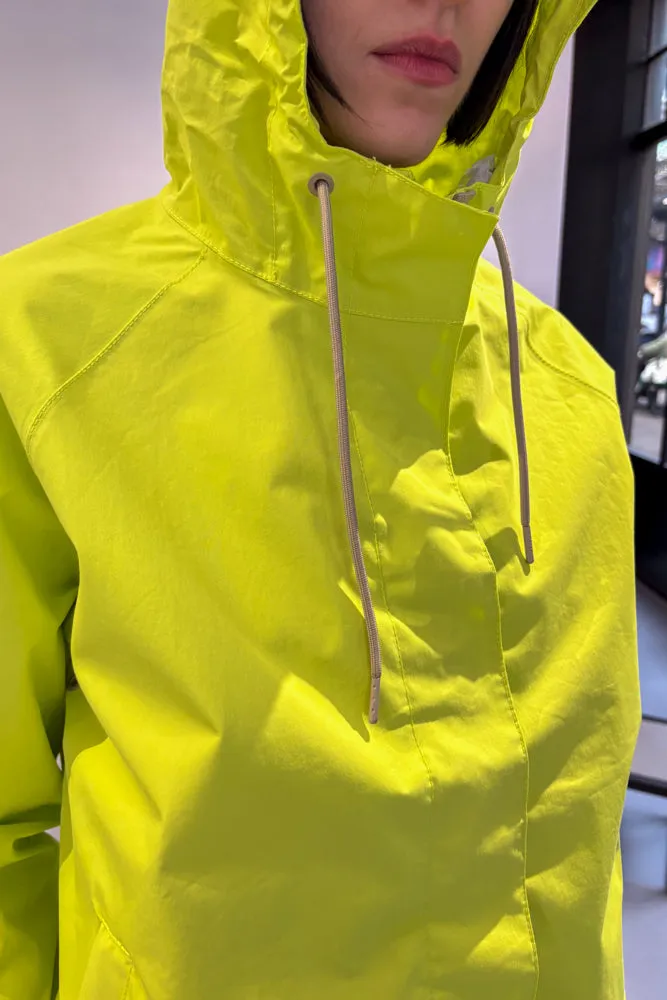 Tantä Dhuda Evening Primrose Short Raincoat